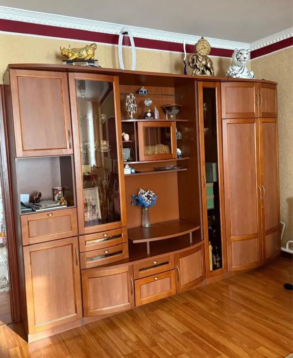 Продам стенку для зала