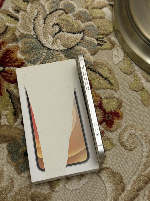 iPhone 12 256gb хорошее состояние