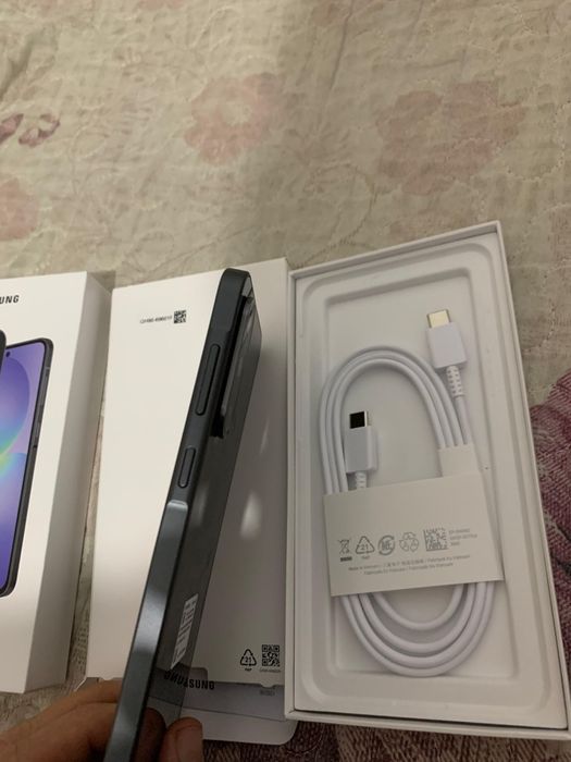 Самсунг А36 256гб