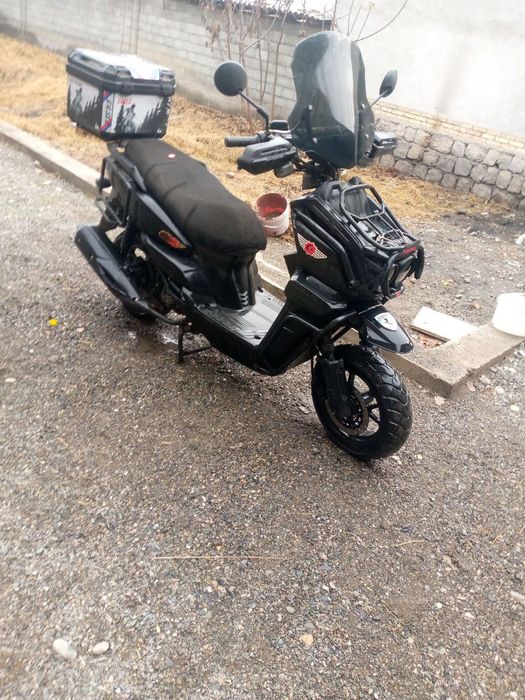 Skuter sotiladi holati zoʻr