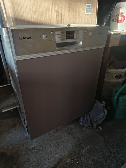 Mașina de spălat vase incorporabilă Bosch SMI63N25EU - Made in Germany, 12 seturi, SuperSilence