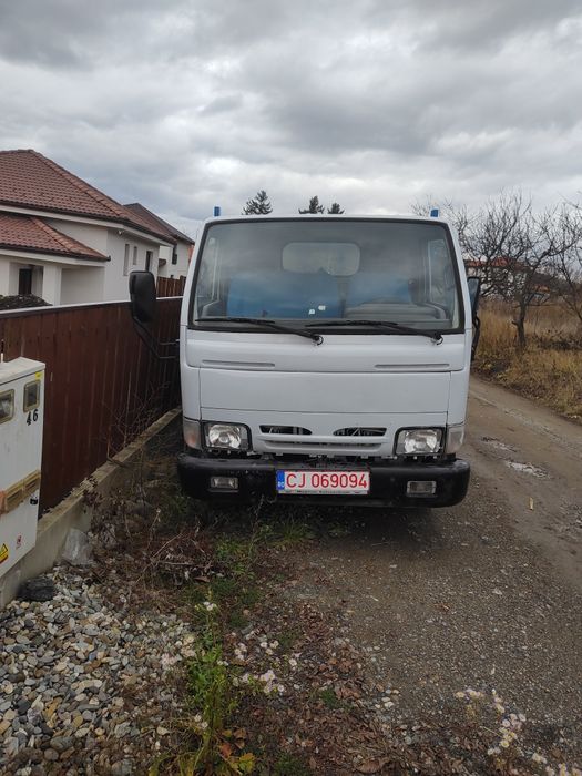 Bascula Nissan Cabstar, an 2002!