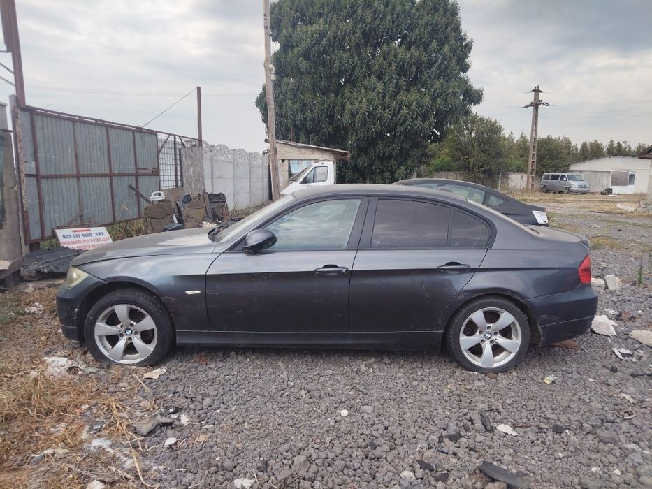 Usa + aripa bmw e90