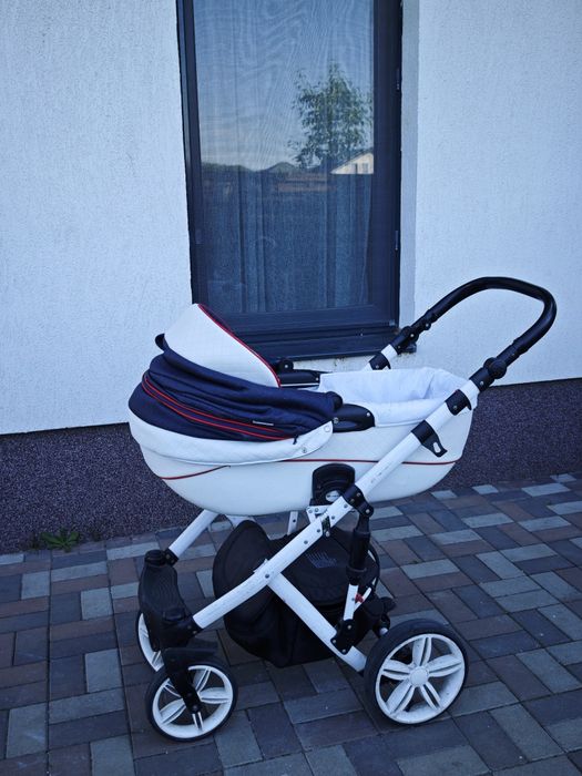 Carucior bebe  3 in 1 Adamex