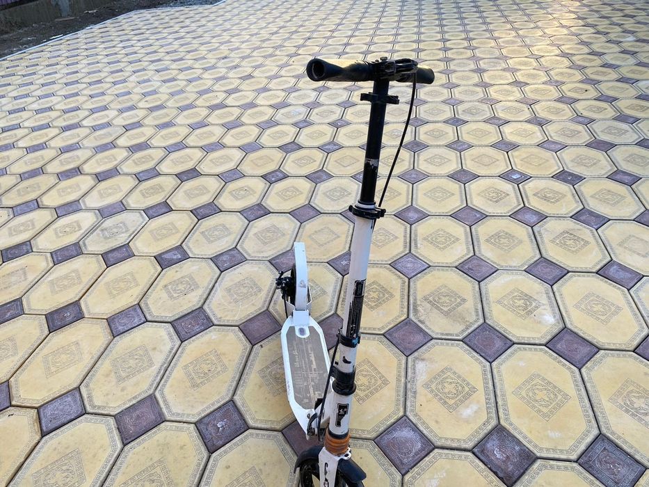 Самокат  железный