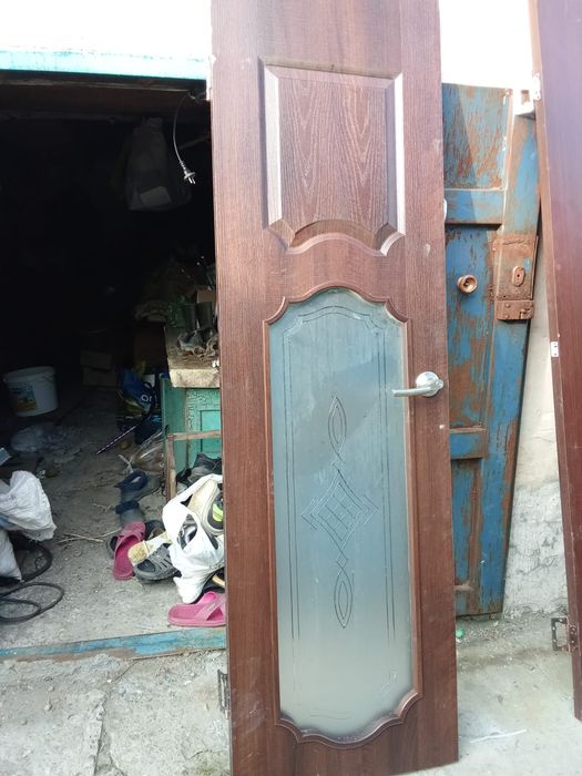 Продам двери 2 м на 60 см