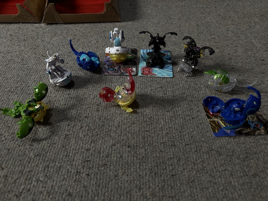 Бакуган комплект