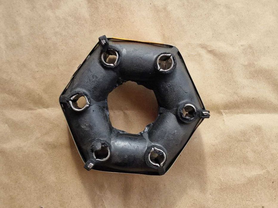 Гумено каре за кардан на Лада 2101-07,  2121