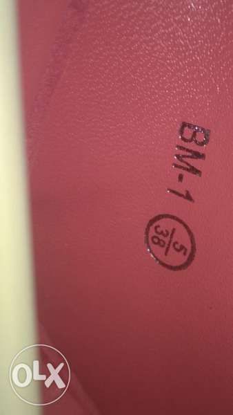 Дамски обувки с висок ток