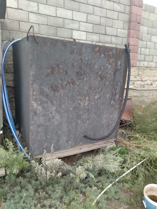 Продам емкость для воды