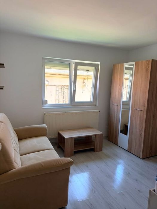 Apartament cu 2 camere - de inchiriat!! LIBER !