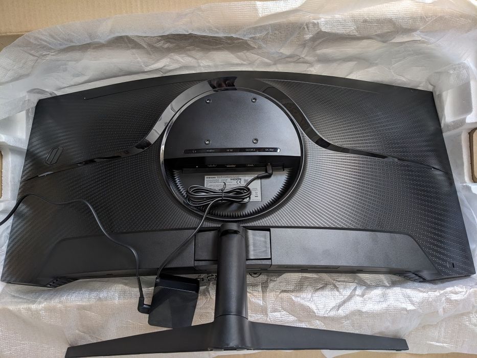 Монитор изогнутый Samsung odyssey g5 34