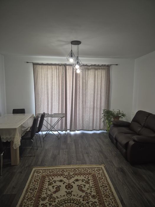 Apartament de inchiriat