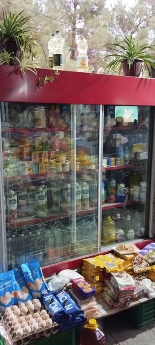 Продаётся холодильник ветрина