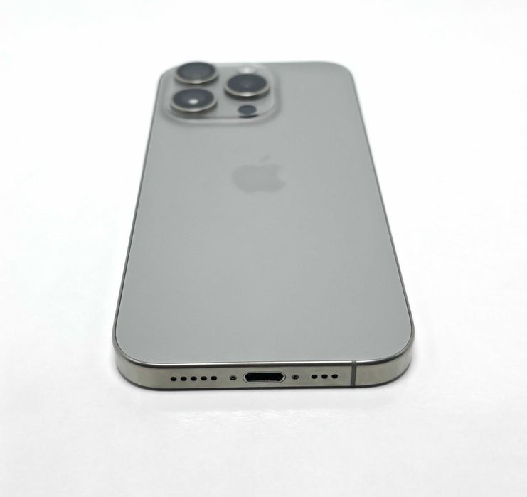 iPhone 15 Pro 128GB Titanium Natural