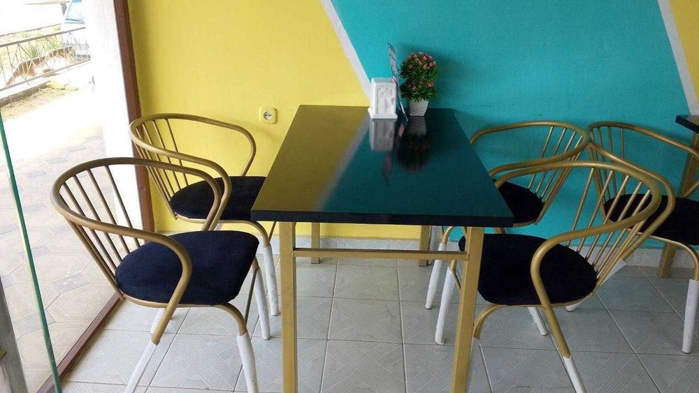 Журнальный столик  80 × 135 × 70