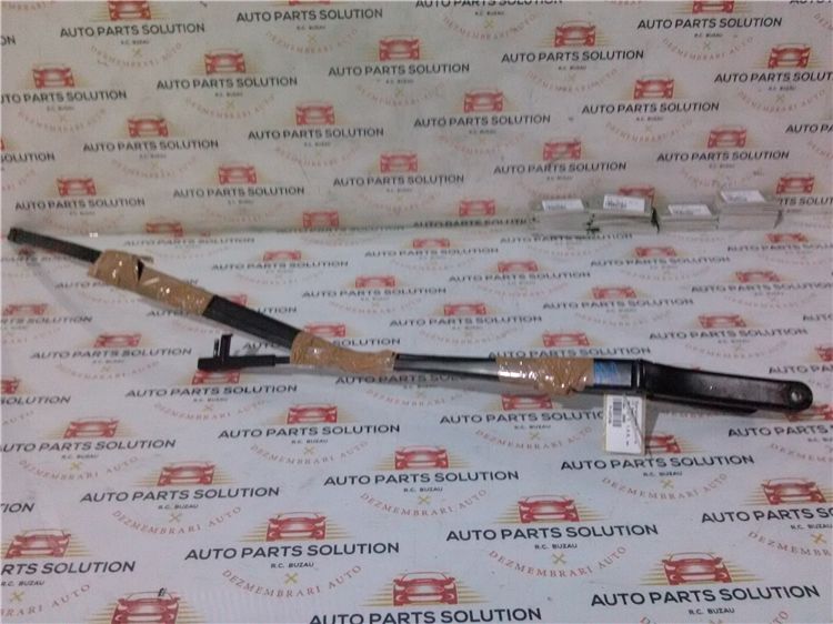 Stergator dreapta vw golf 5, 1.6 b, an fabr. 2006