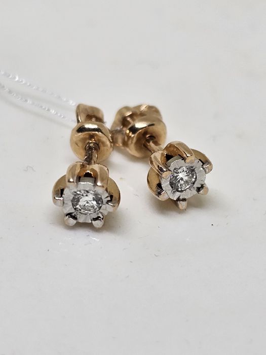 Пуссеты бриллианты 585проба