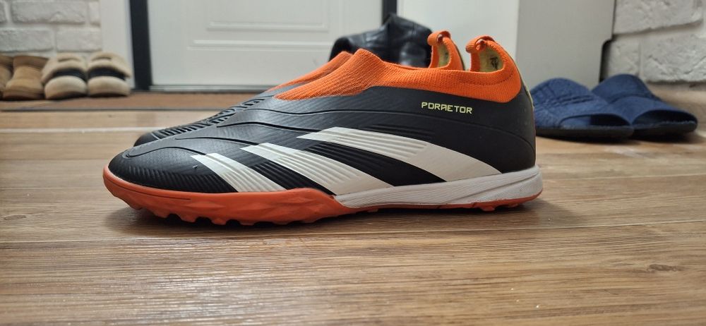 Сараканошки адидас