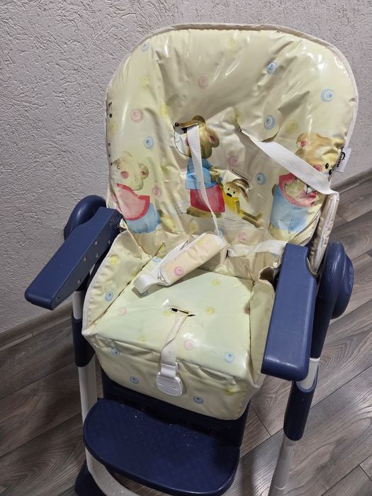 Бебешки стол за хранене