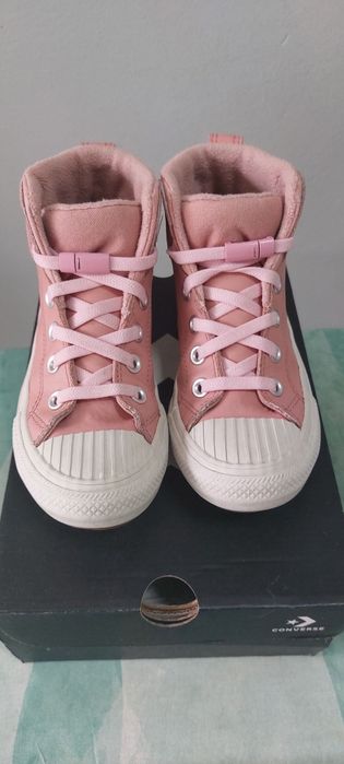 Зимни кецове Converse.