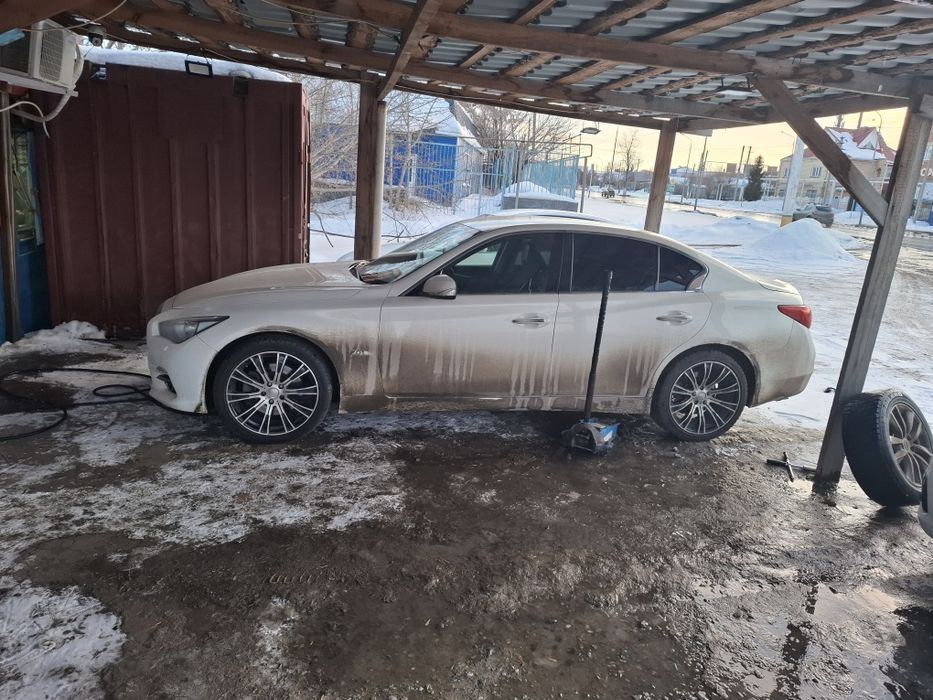 Продам диски с резиной r19