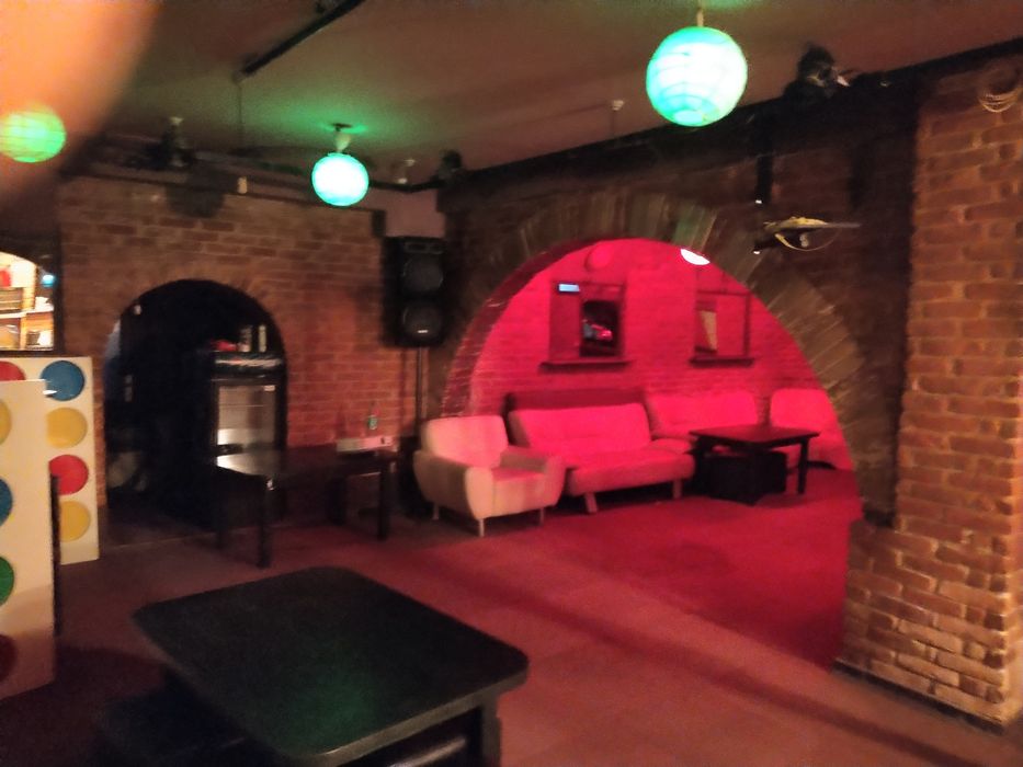Ofer închiriere spațiu club ,bar