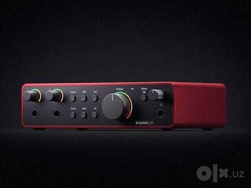 Focusrite Scarlett 2i2 Studio 4th Gen  аудиоинтерфейс 4-го поколения.