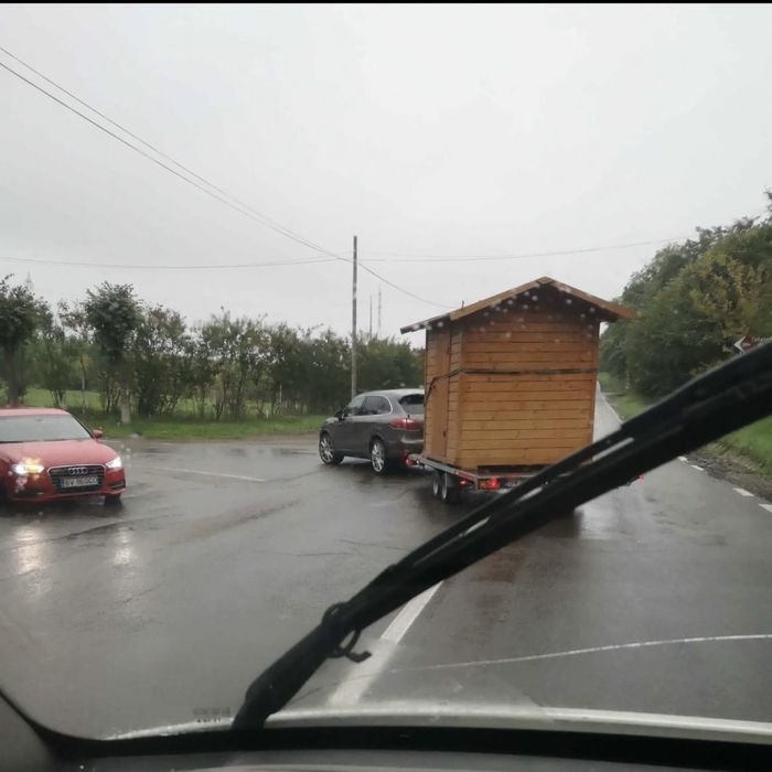 Vând căsuță din lemn