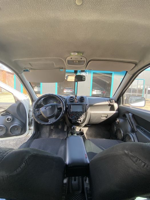 Продам машину на ходу