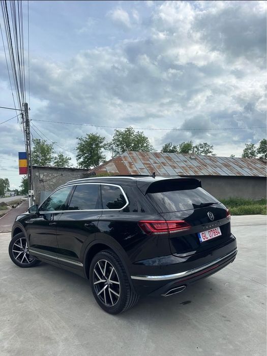 VOLKSWAGEN Touareg 2020