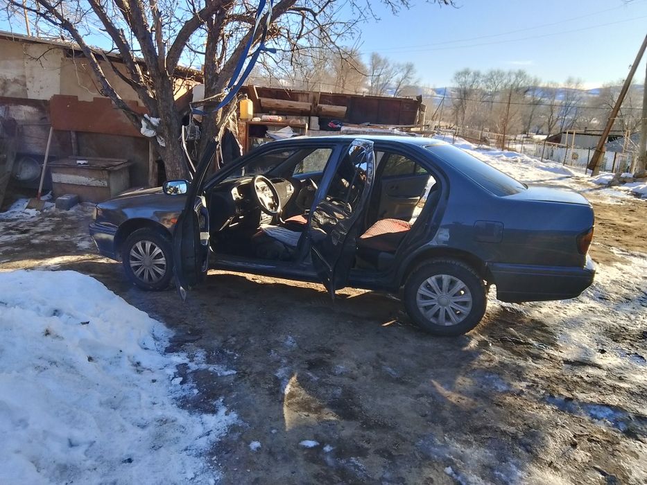 Ниссан примера 1993