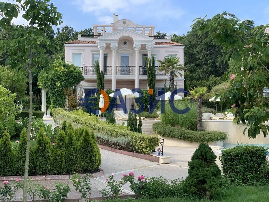 Луксозна триетажна къща край морето в комплекс "Олимпия", Созопол, България, 260 кв. м, #32513430