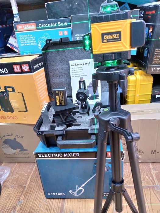 Makita Devalt лазерный уровень 4d