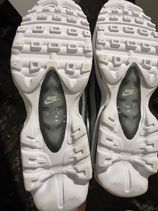 Adidasi Airmax model nou