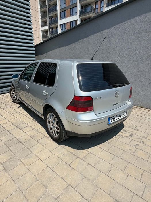 Продава се VW Golf 4 1.6