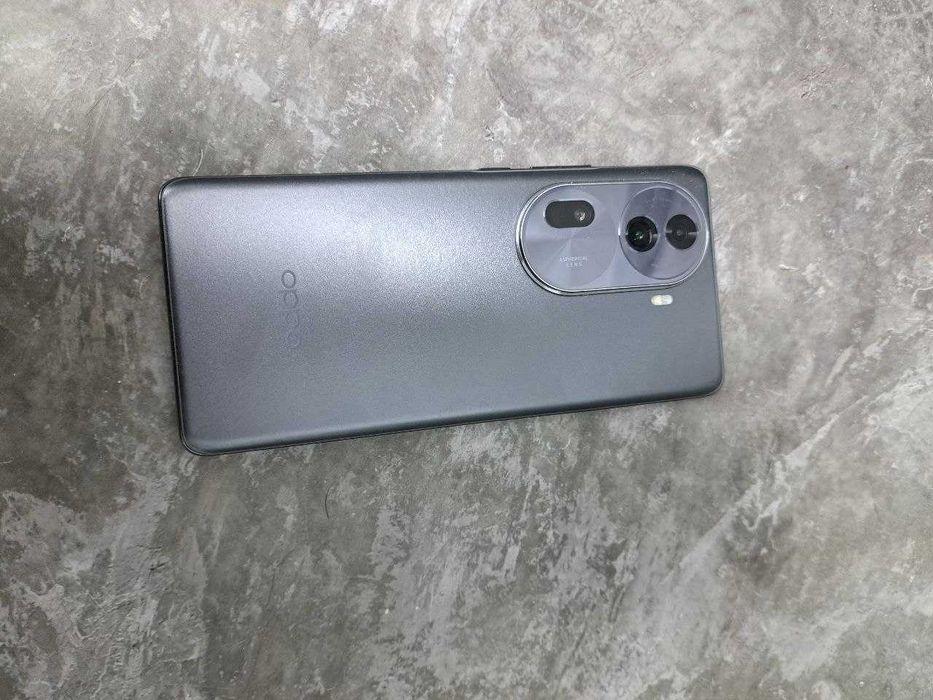 Oppo Reno 11, 512 гб (831467 г. Кокшетау, ул. Абая 128, 21)