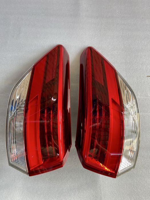Задний фонарь на Highlander Хайландер