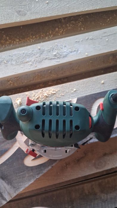 Продам фрезер фирмы Bosch