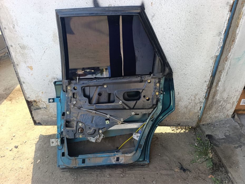 Двери Ауди 80 Б4