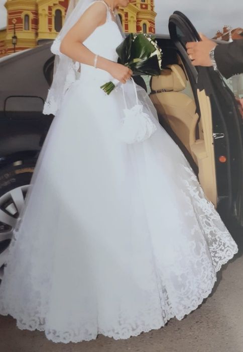 Vînd rochie mireasă