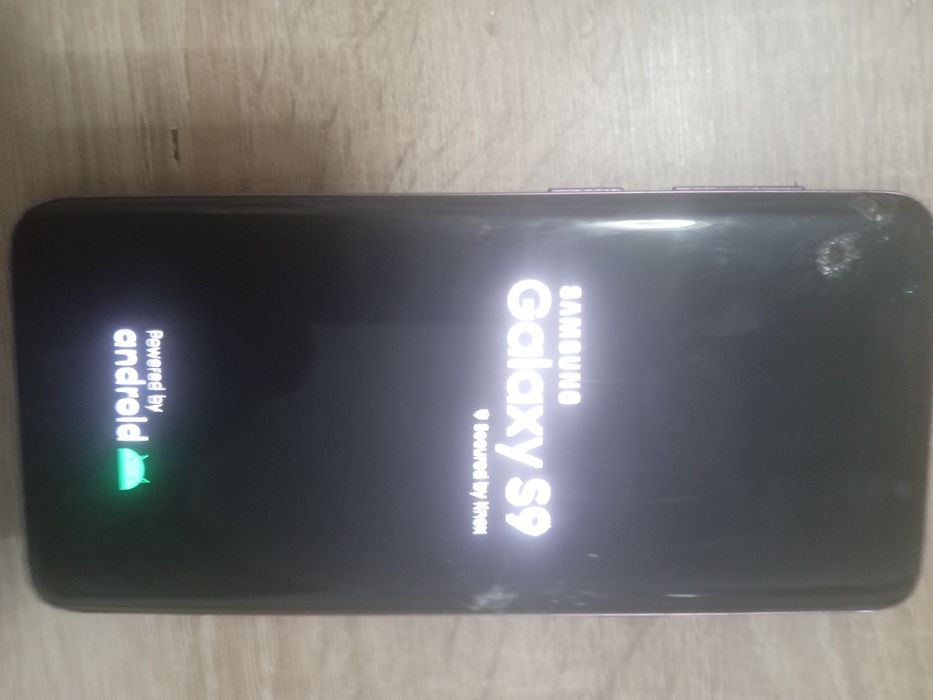 Vând  telefon Samsung s9