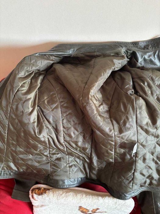 Geaca dama piele naturala. Marimea M.