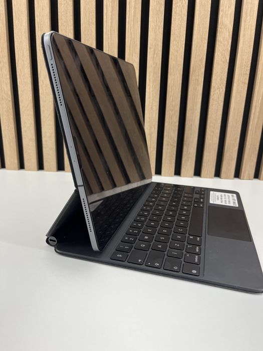 Ipad Pro Gen 4 128Gb / 12.9 inch GARANTIE/FACTURA MAGIC KEYBOARD #61247