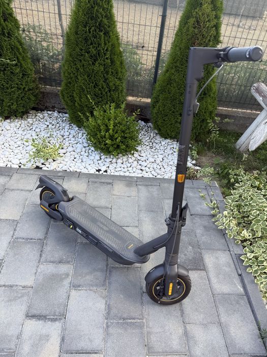 ninebot kickscooter max g2