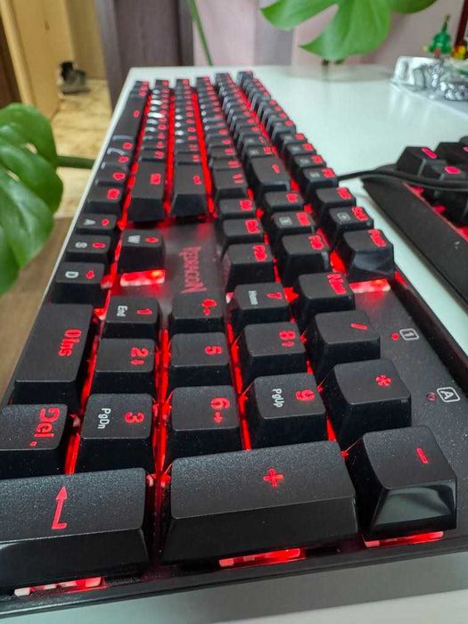 Mechanical Gaming Keyboard RedDragon, k5651 mitra