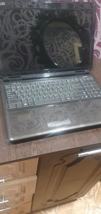 Продам офисный ноутбук Asus