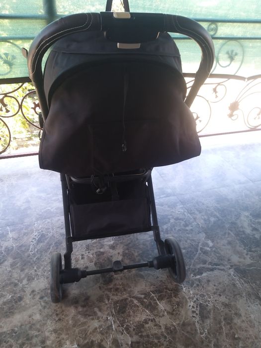 Коляски INING BABU черная и серая
