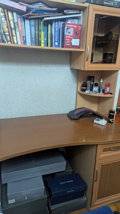 Продам мебель, можно в детскую можно в кабинет