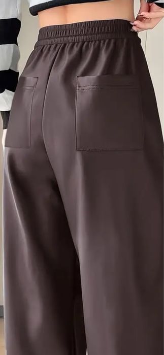 Pantalon damă, nou cu eticheta , culoare maron , mărimea L , piele eco